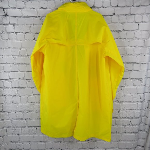 NWT - Men's Yellow Waterproof Lightweight Jacket - Picture 3 of 3